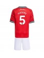 Billige Manchester United Harry Maguire #5 Hjemmedraktsett Barn 2025-26 Kortermet (+ Korte bukser)